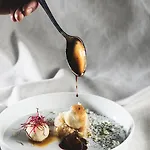 Alpines Gourmet Montanara מלון