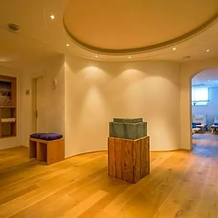 Hotell Alpines Gourmet Montanara