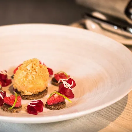 Alpines Gourmet Montanara ホテル