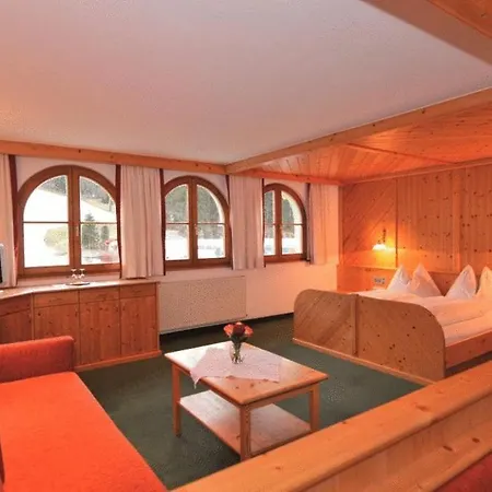 Szálloda Alpines Gourmet Montanara Flachau