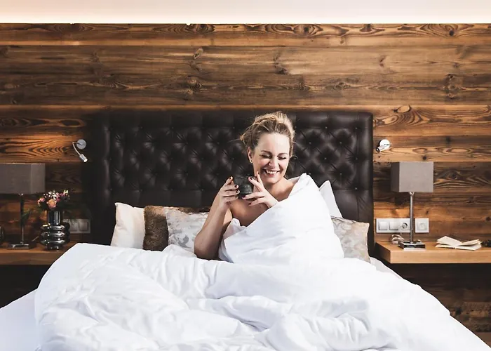 Alpines Gourmet Montanara Hotel 4*